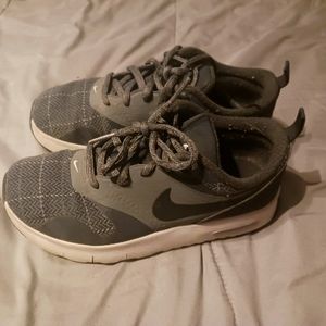 Boys size 2 Nike